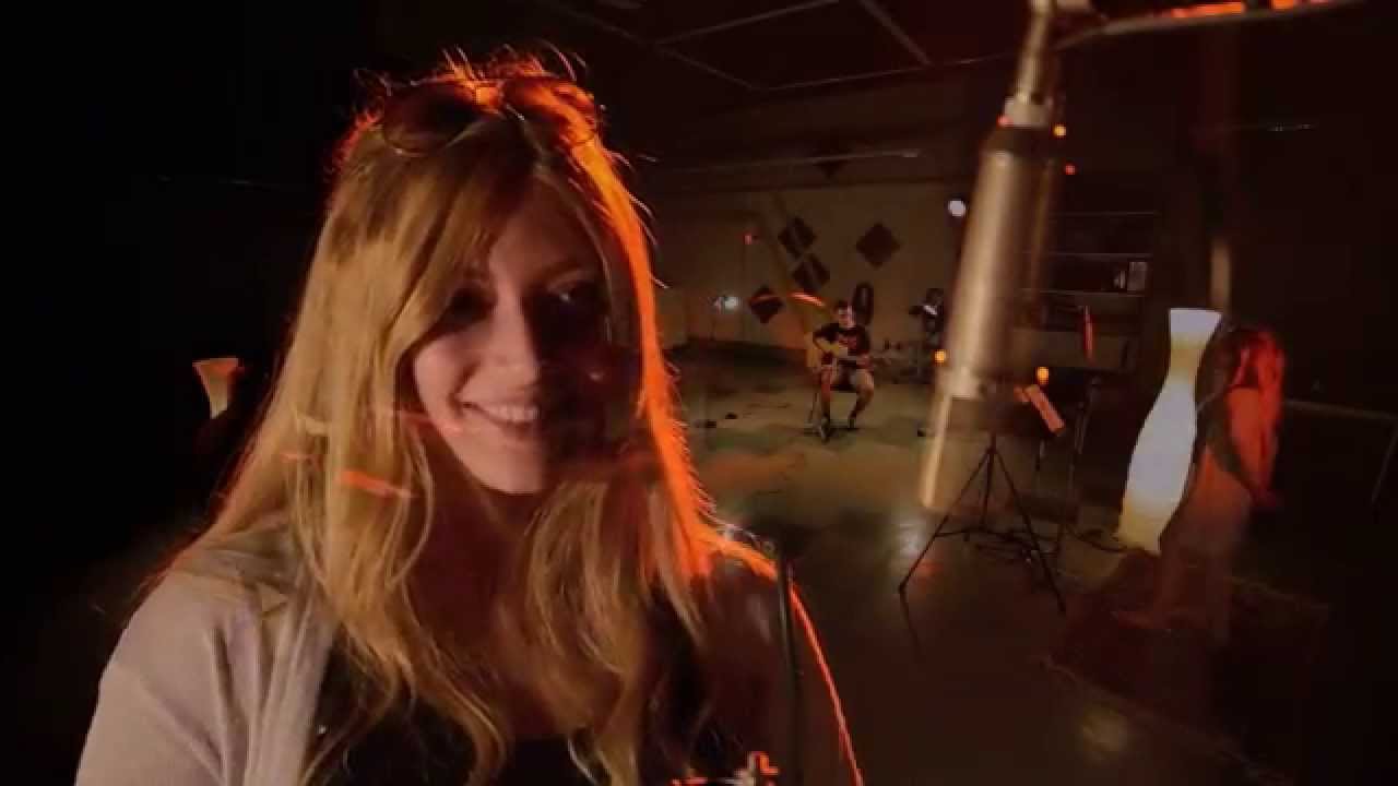 Tanja - Hey (Akustik Cover) live @ Bauer Studios