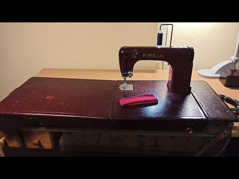 Уникальная портативная швейная машина Freia -VEB MEWA-  Sewing Machine Freia -Fisher MEWA-