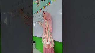 Download Lagu MENYANYIKAN LAGU \ MP3