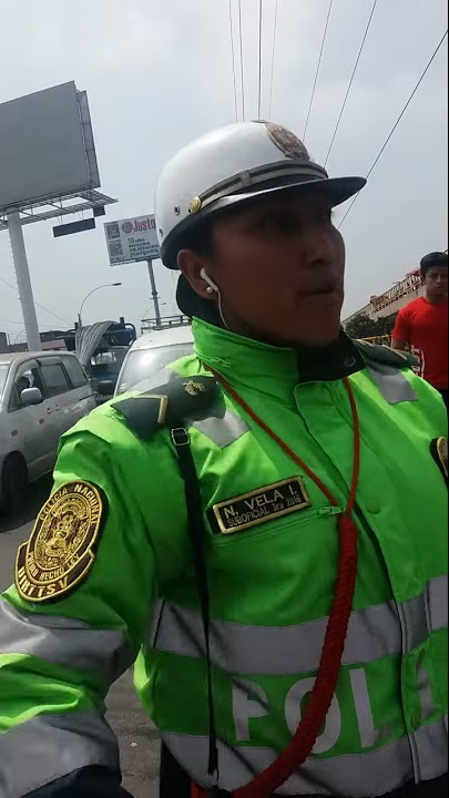 POLICÍA DE TRÁNSITO DE MAL CORAZÓN