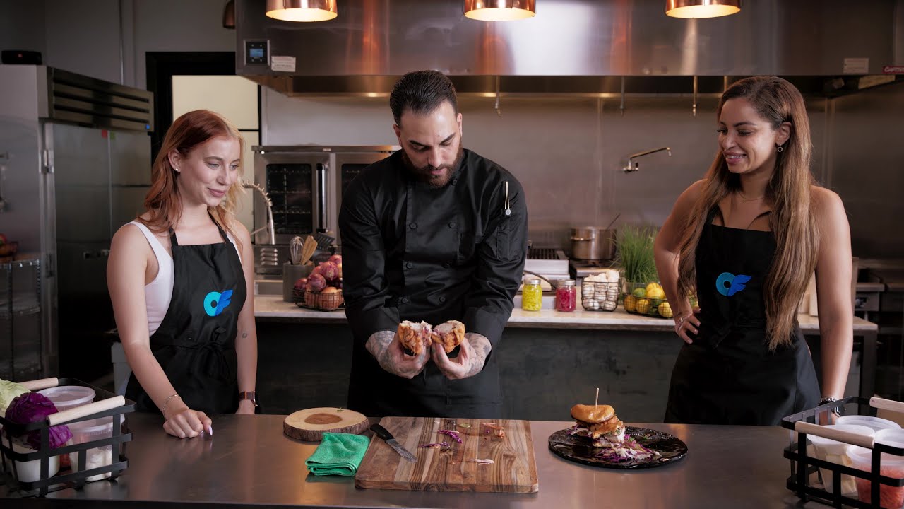 S1E3: Fried Chicken Sandwiches (Tori vs Mars) | OFTV's This is Fire