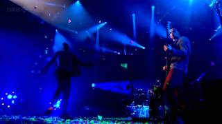 Video thumbnail of "Coldplay (HD) - In My Place (Glastonbury 2011)"