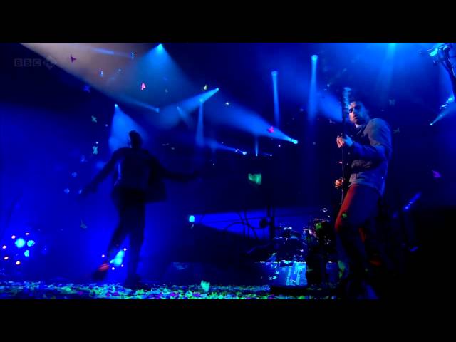 Coldplay (HD) - In My Place (Glastonbury 2011) class=