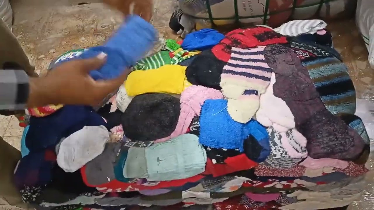 winter socks wool socks A+ grade premium Quality export surplus clothing WhatsApp +919106125892