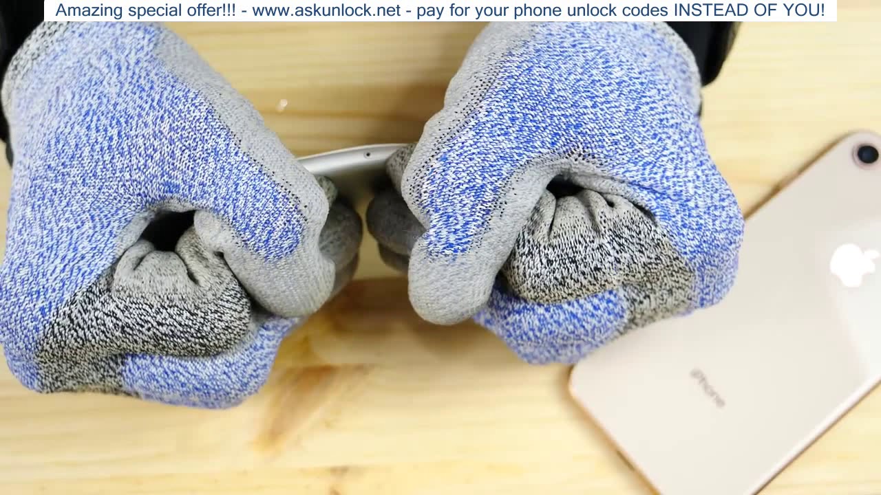 iPhone 8 vs 7 BEND Test!