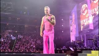 ROBBIE WILLIAMS - She's the One (Praha 7.9.2025)