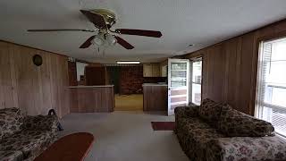 406 E Sedalia