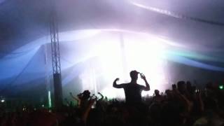 Golden Features - Green Velvet & Harvard Bass, Lazer Beams (Live at Falls Festival Byron, 2016/17)