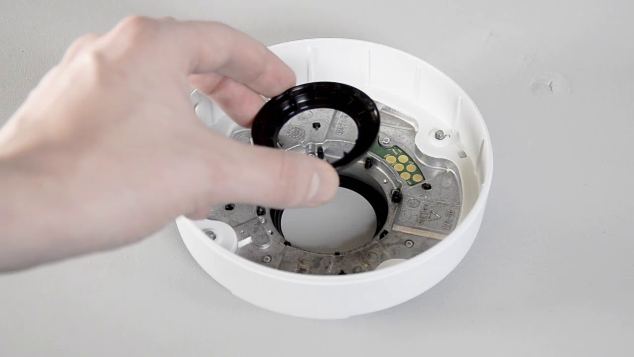 AXIS M3057-PLVE and M3058-PLVE - Remove the bubble - YouTube