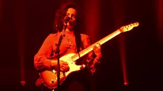 Watch Anna Calvi Away video