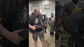 Famous 12 foot motley goldenchild Net Worth