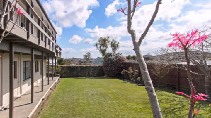 SOLD - 32 Murvale Drive Bucklands Beach - Home & G...