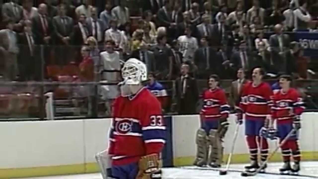 Dec. 26, 2001 – Patrick Roy became the first goalie to win 500 NHL games