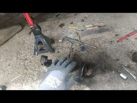 Overland 4x4 Astro van gets custom front suspension work