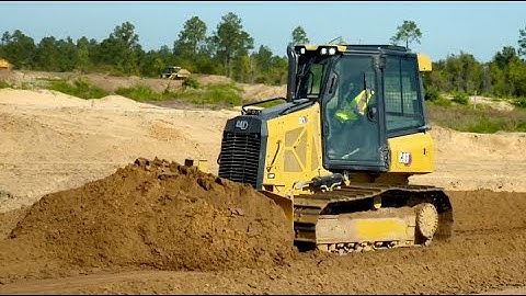 Undercarriage on the Next Generation Cat® D1, D2 and D3 Small Dozers