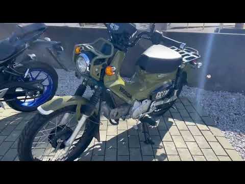 ホンダ クロスカブ110 このモスグリーンは珍しい（カラー名称はモス