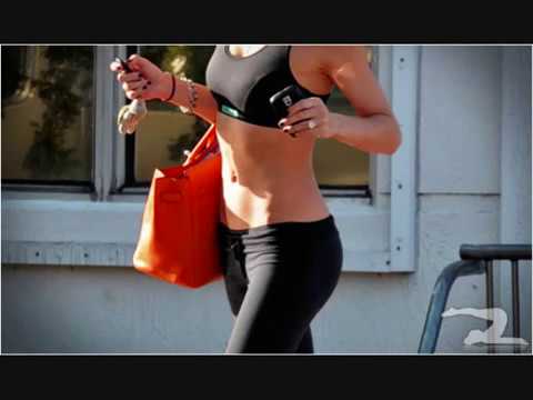 Howard Stern likes girls in yoga pants
