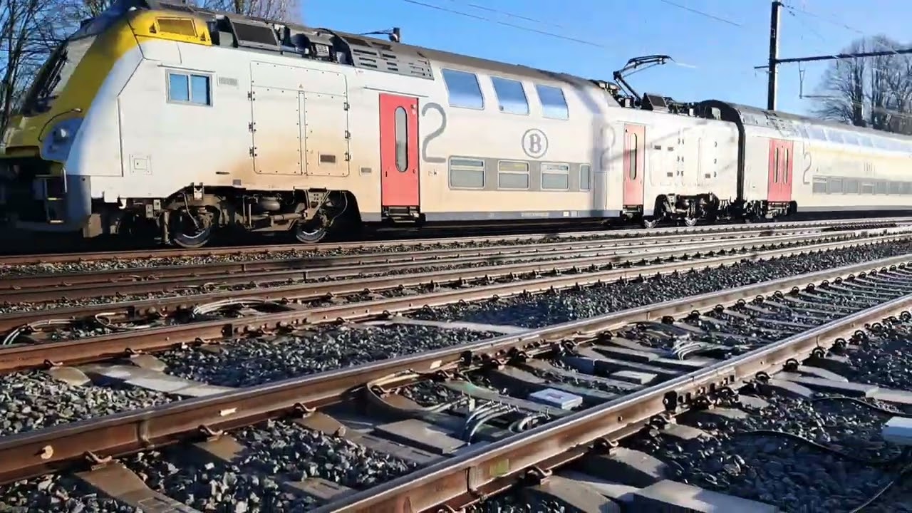 SNCB Sunshine train spotting. Including dual current service from Belgium to France. AM96, M7 BMX