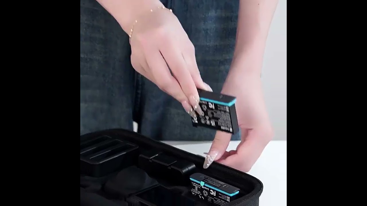 PU Case with Shoulder Strap for Insta360 X4