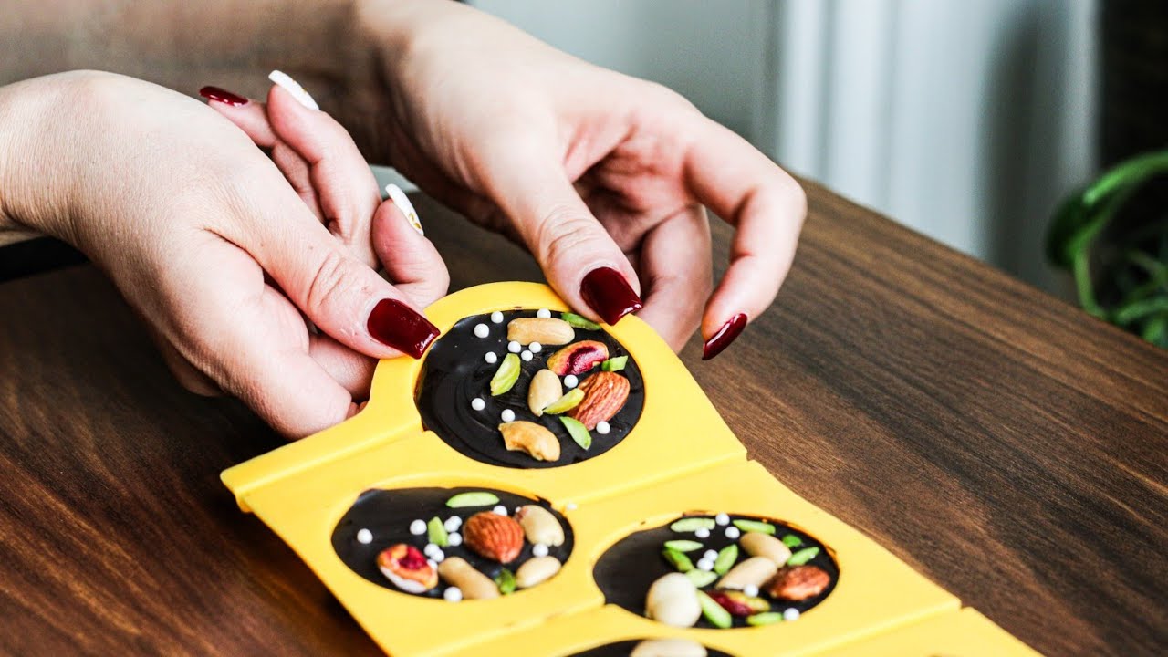 MENDIANT: The Art of Crafting Chocolate with Nuts