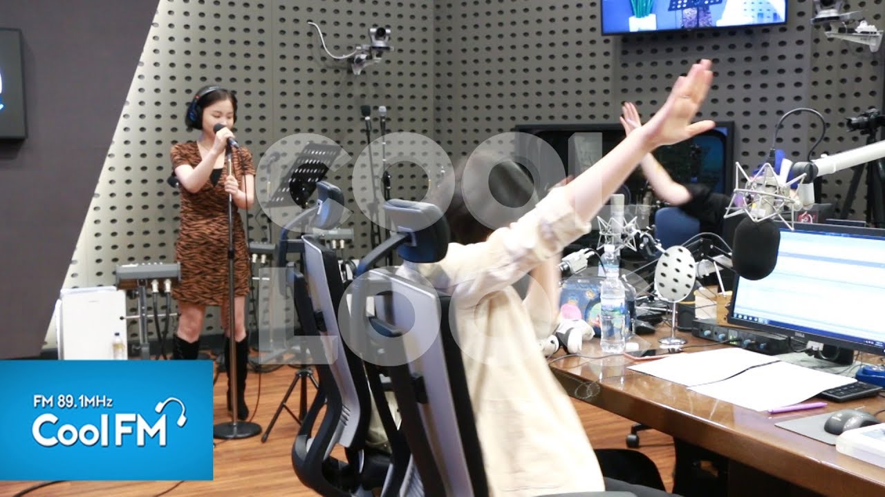 쿨룩 LIVE ▷이하이(LEE HI) '한두 번' /190801[악동뮤지션 수현의 볼륨을 높여요]