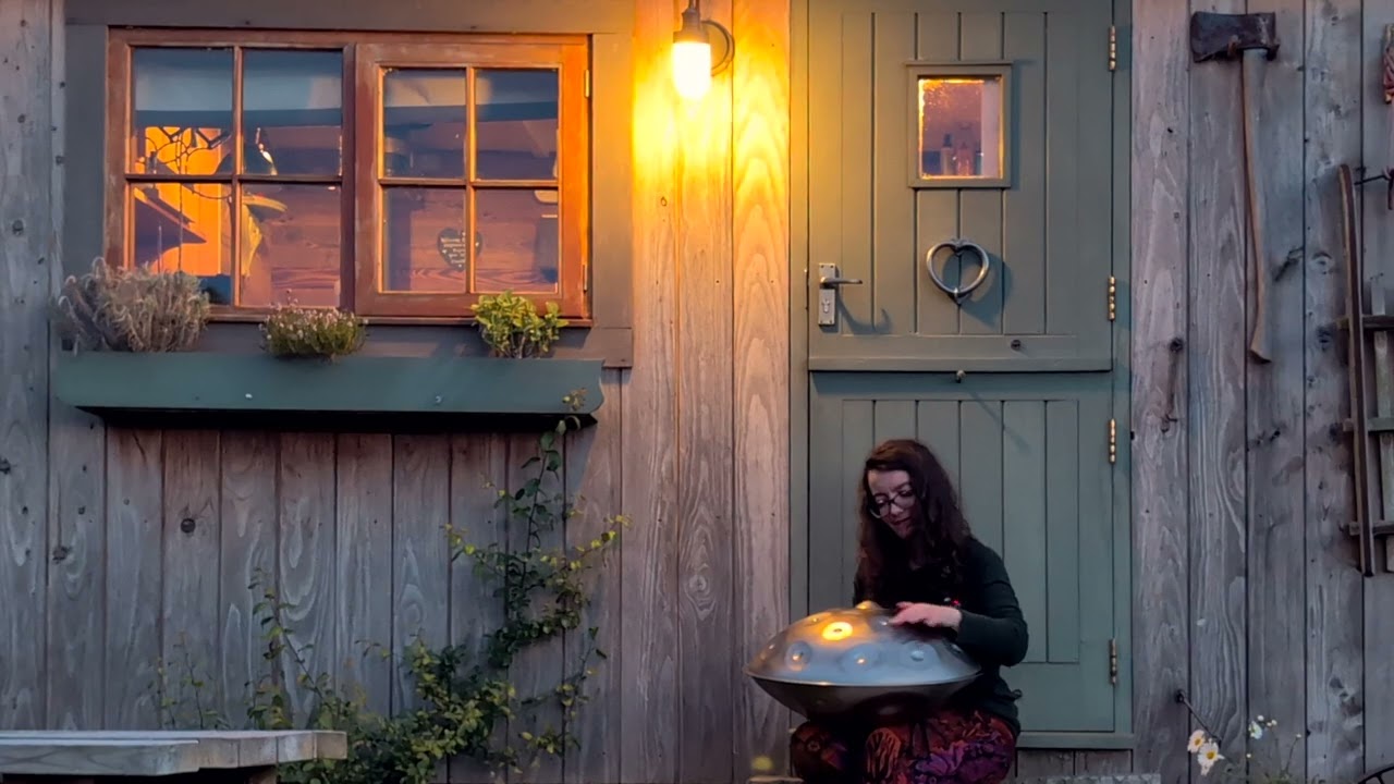 "Hytte" - Amy Naylor | gentle handpan music before bed