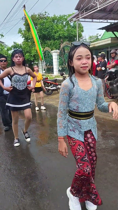 Lahirnya di bidan, rumah sakit, atau dukun beranak?