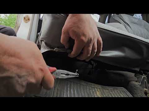 آموزش تعمیر ابر و فوم صندلی ماشین چگونه فوم صندلی ماشین را تعمیر کنیم