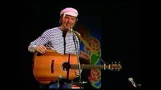 Liam Clancy - Get Drunk (Baudelaire)