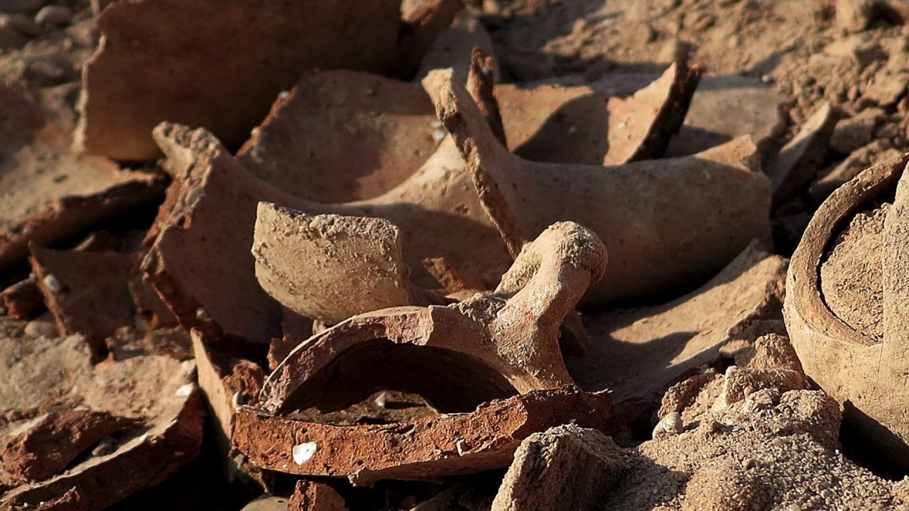 Archaeologists Explain Life In Early Dark Age Britain | Digging For Britain