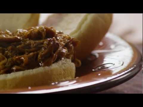 EASY Pulled Pork Slow Cooker~Only 2 Ingredients!. 