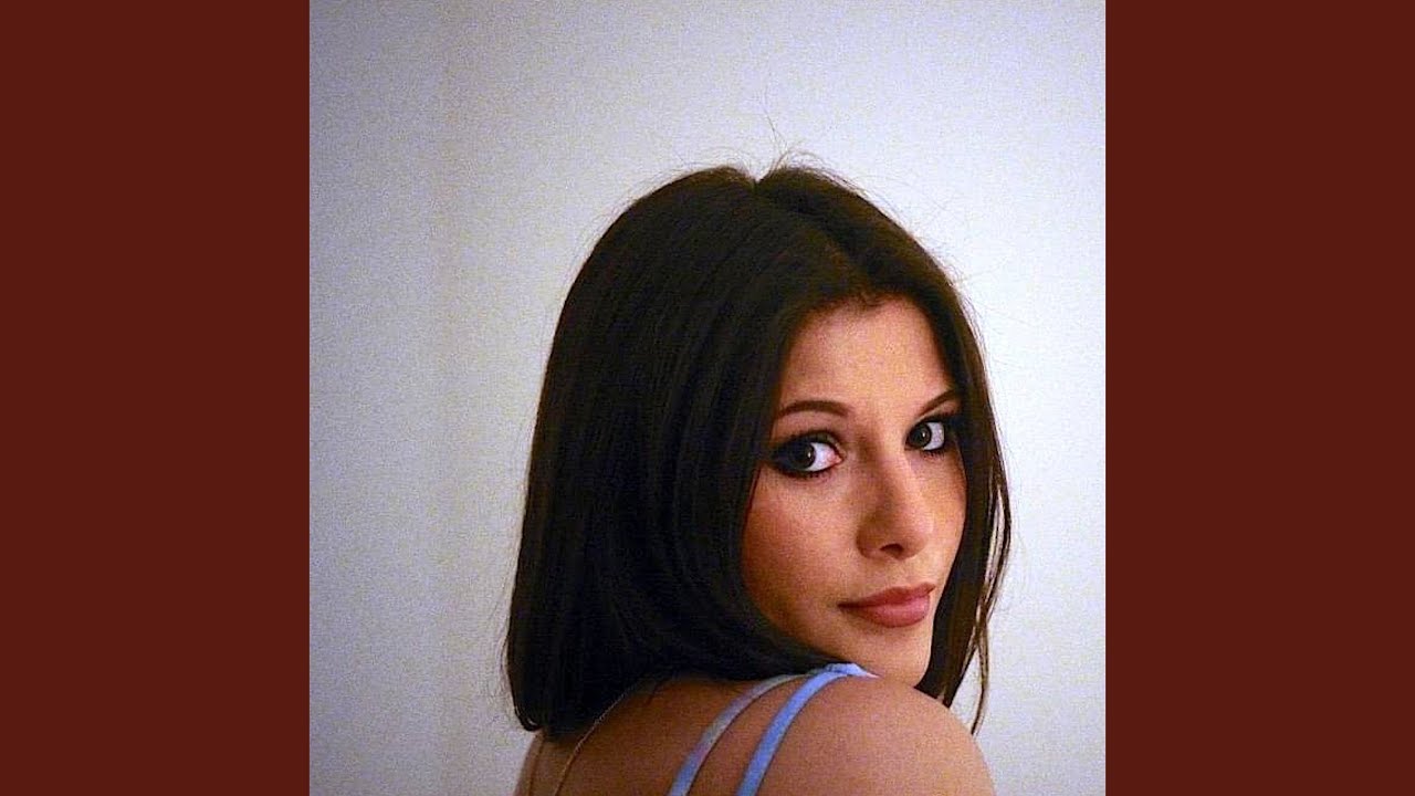 Long Asmr Close-up Ear-to-Ear Whispering