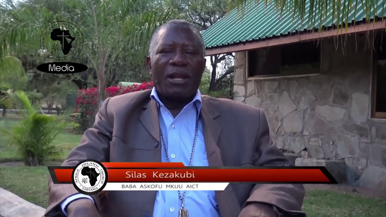 BABA ASKOFU KEZAKUBI  AKITOA HISTORIA YAKE  NA  UJUMBE KWA KANISA.