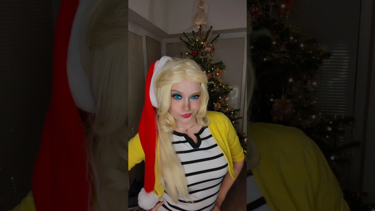 Weird Christmas Marinette | Chloé Bourgeois #cosplay #miraculous #shorts Miraculous Ladybug cosplay