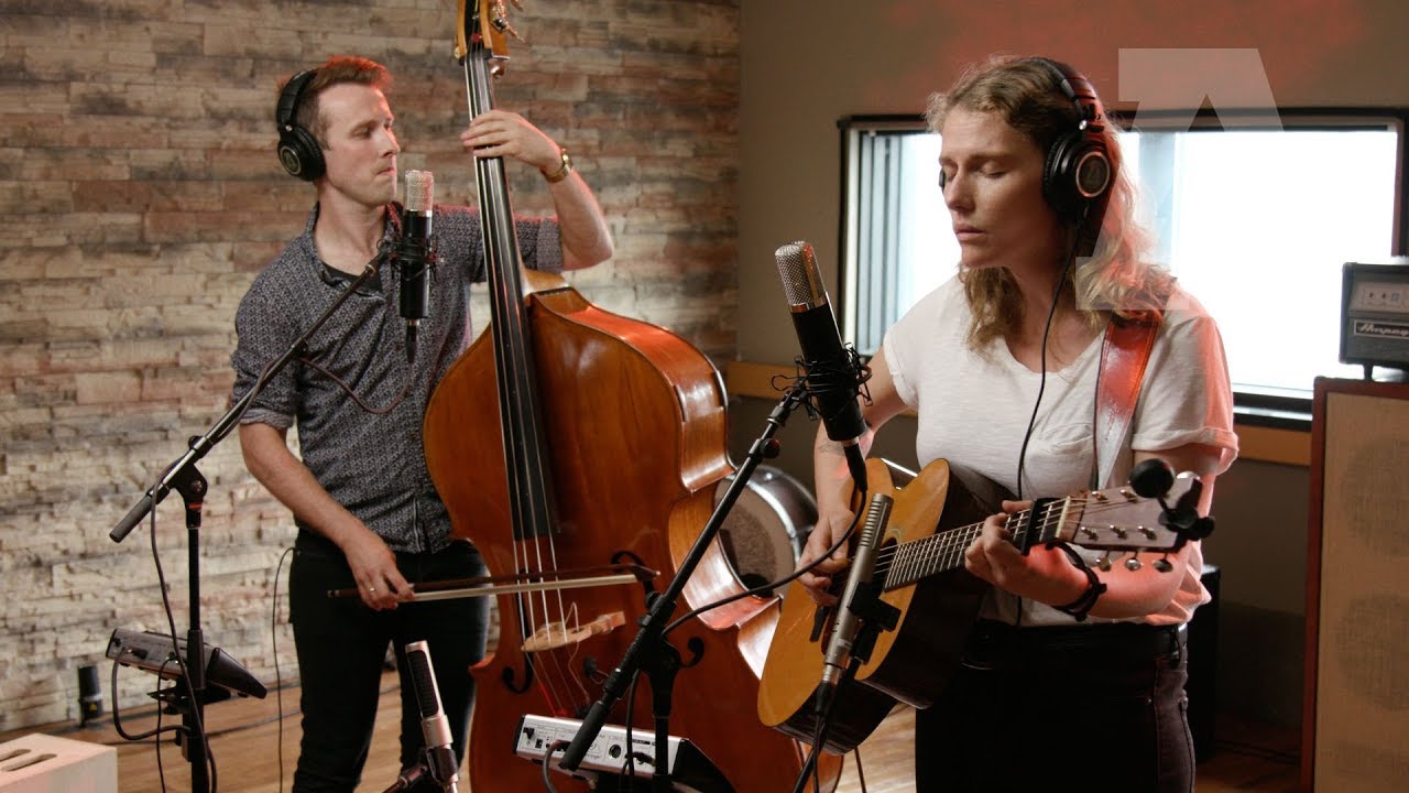 Dead Horses - Peace My Soul | Audiotree Live accordi