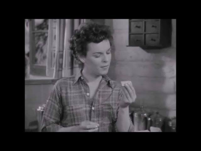 Mercedes McCambridge One-Handed Cigarette Roll in 