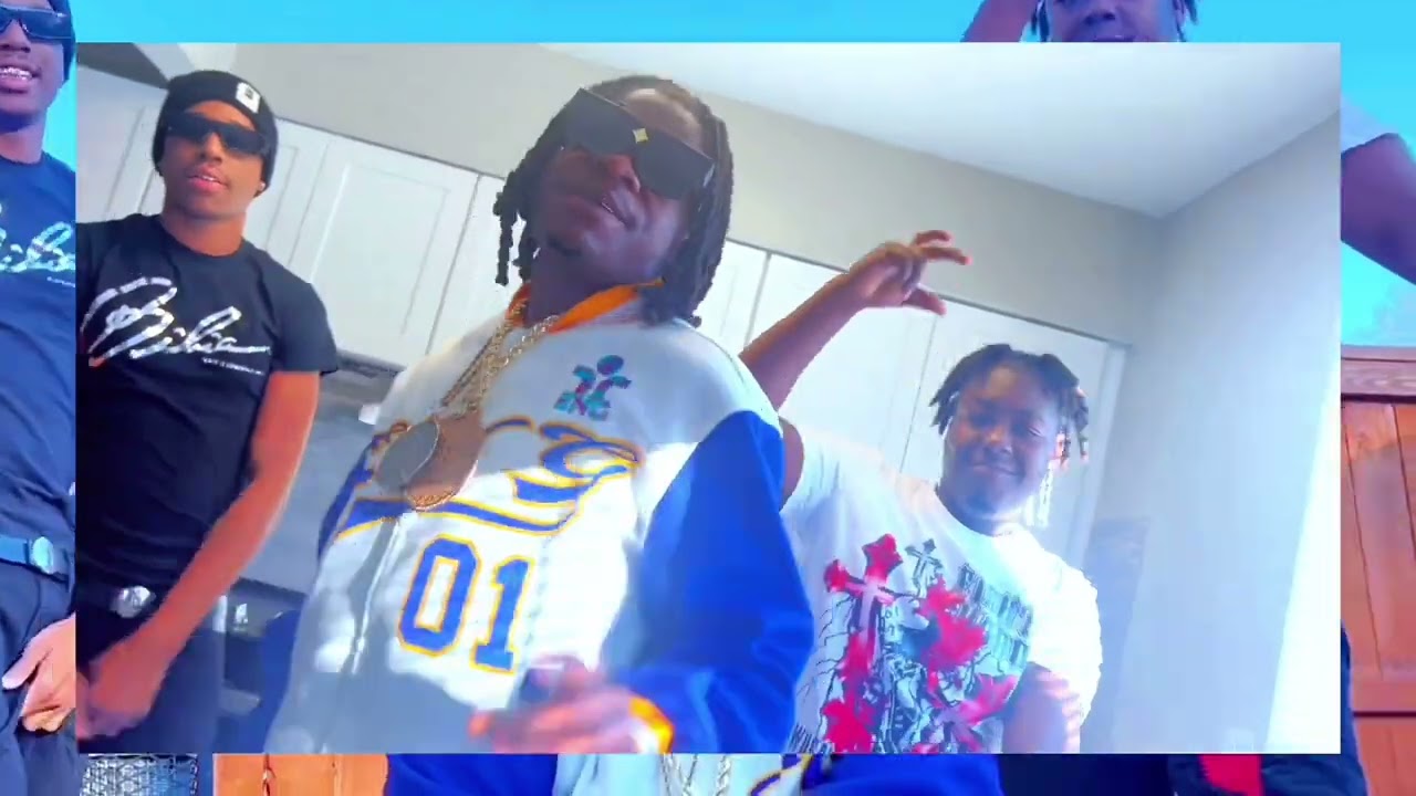 Obejrzyj ENG DC - D3 (Official Music Video) shot by F.L.O.E w YouTube Obejrzyj ENG DC - D3 (Official Music Video) shot by F.L.O.E w YouTube