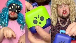 MAGIC BOX: Green, Blue, Red?  Or Mini Jelly Cake  Food Pranks