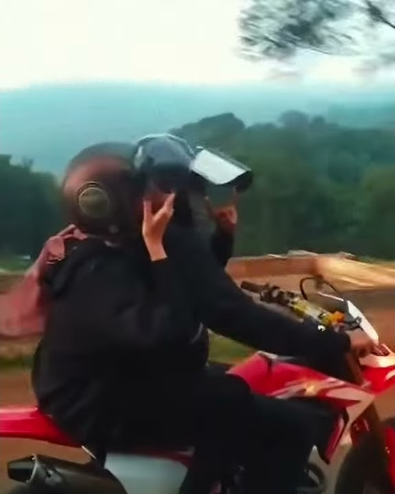 Story wa supermoto😎 kemesraan menaiki crf 150🔥