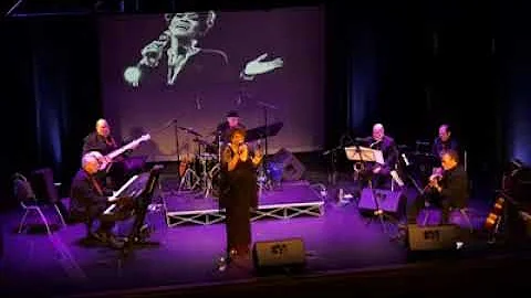 Paula Johns in West Chester, PA - Dionne Warwick m...