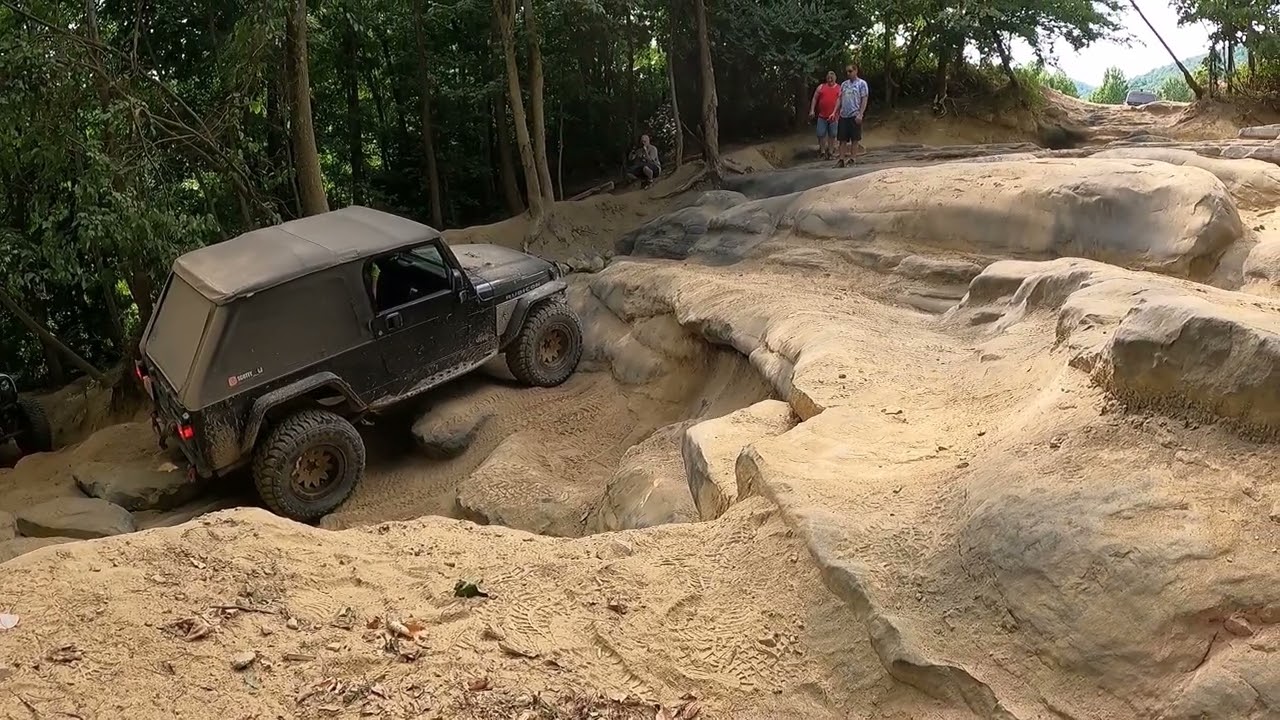 Jeep at Windrock Trail 15
