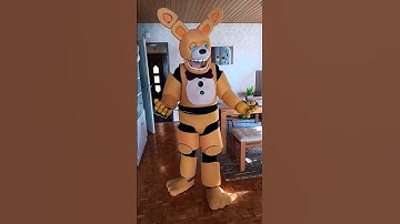 He finally realized!🤣🐰 #springbonnie #fnaf #funny #bonnie #springtrap #cosplay #fivenightsatfreddys