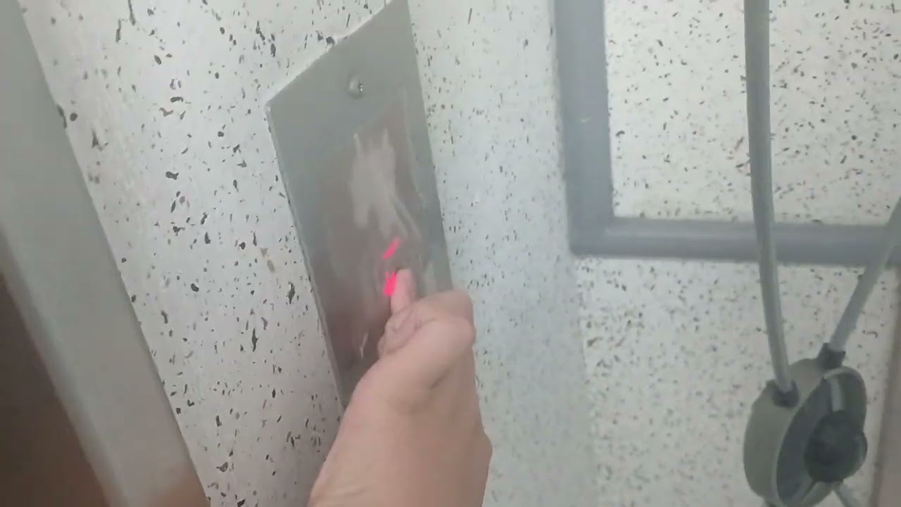 칠성동 동우빌딩 오티스엘리베이터 탑승