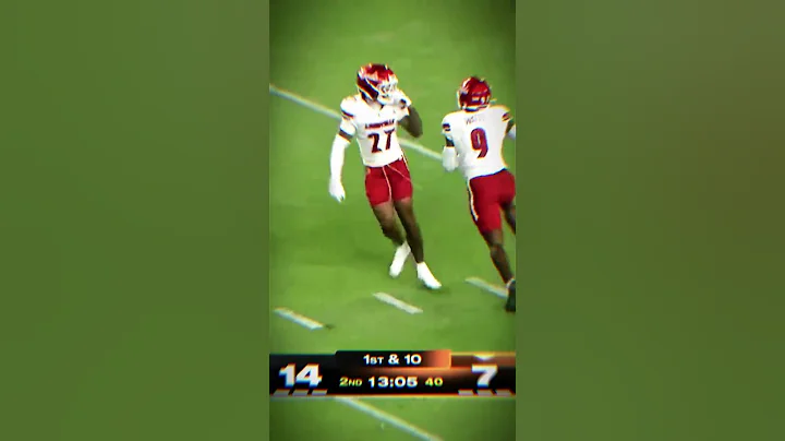 Louisville upsets Miami😳 #berges #viral #football #cfb