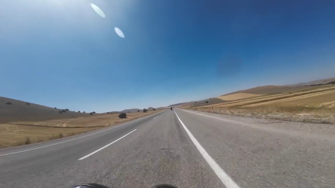 Sulla strada da Divriği a Sivas, proveniente da Kemaliye.🇹🇷