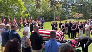 Hundreds honor WWII veteran with no known family at funeral