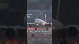 INCREDIBLE! 😱 CROSSWIND Landing #shorts #aviation