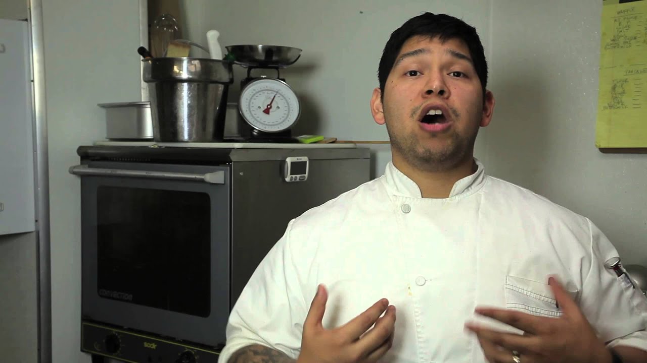 How to Microwave Dry Pasta : Frosting & Microwave Cooking - YouTube