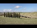 Val d&#39;Orcia. Magia dei cipressi di San Quirico d&#39;Orcia nel paesaggio italiano più iconico al mondo