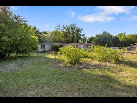 422 Trappers Run Ln, Clinton, NC home video tour